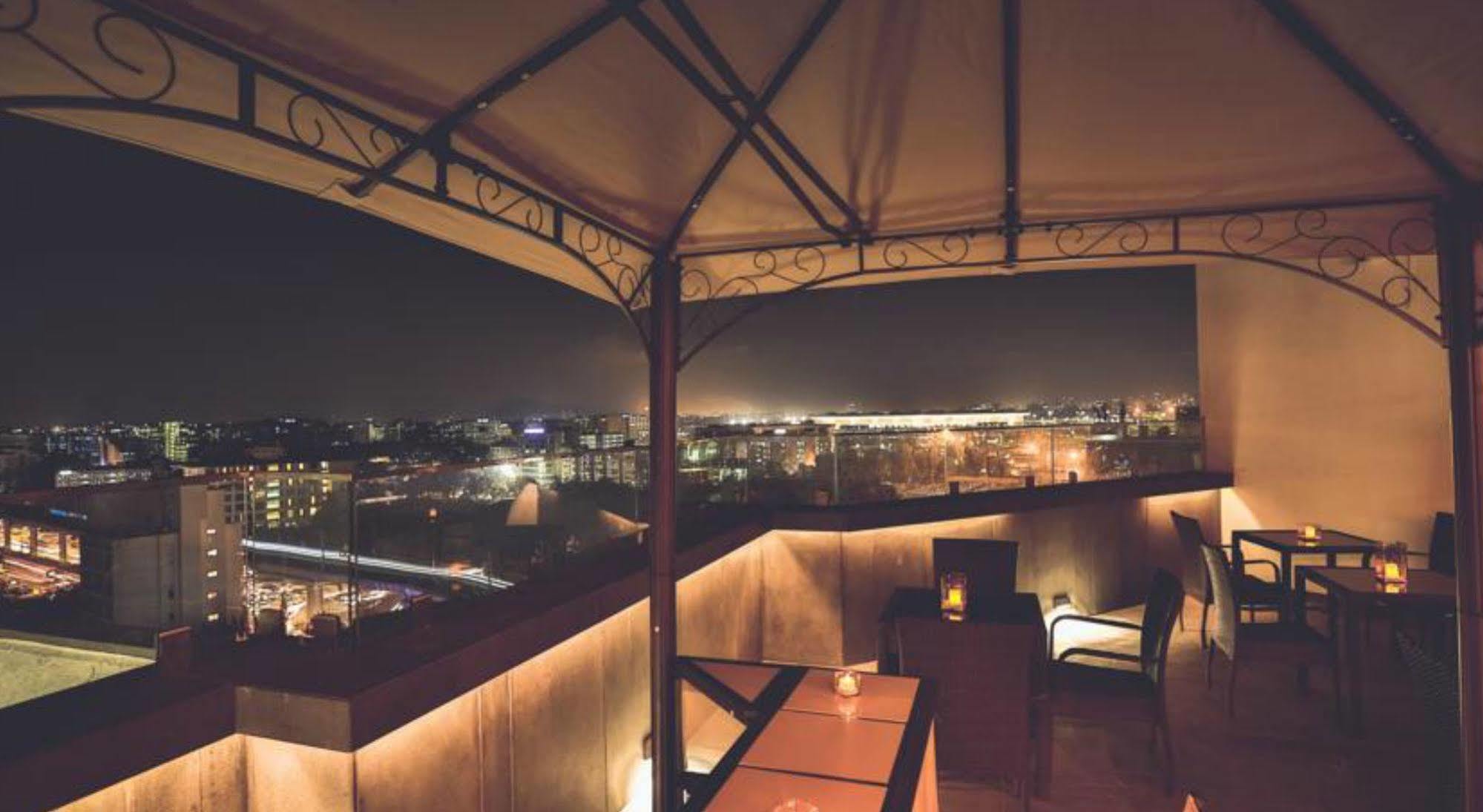 T24 Residency Mumbai International Airport Hotel Buitenkant foto